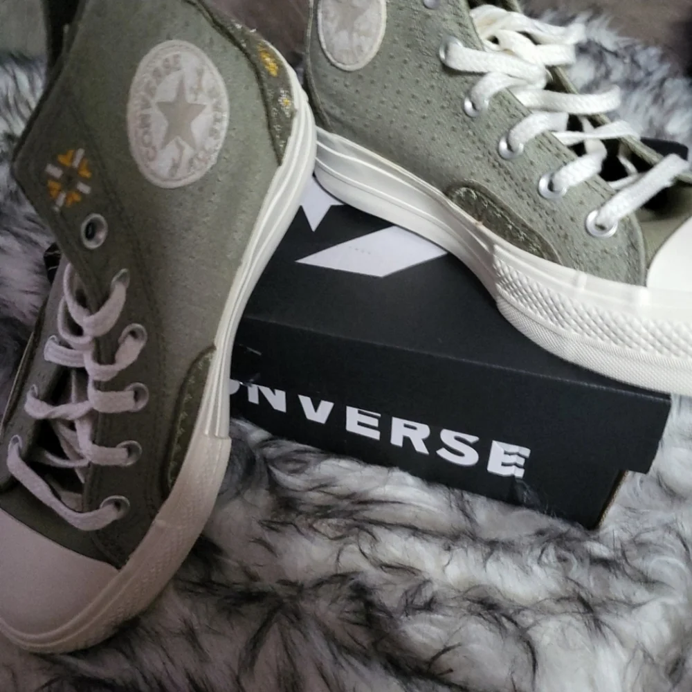 Converse Chuck Taylor All Star Lift Platform High Autumn Embroidery